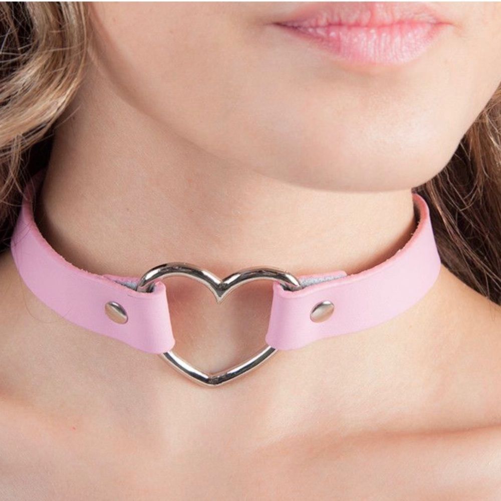 🆕Pink Heart Leather Choker Necklace